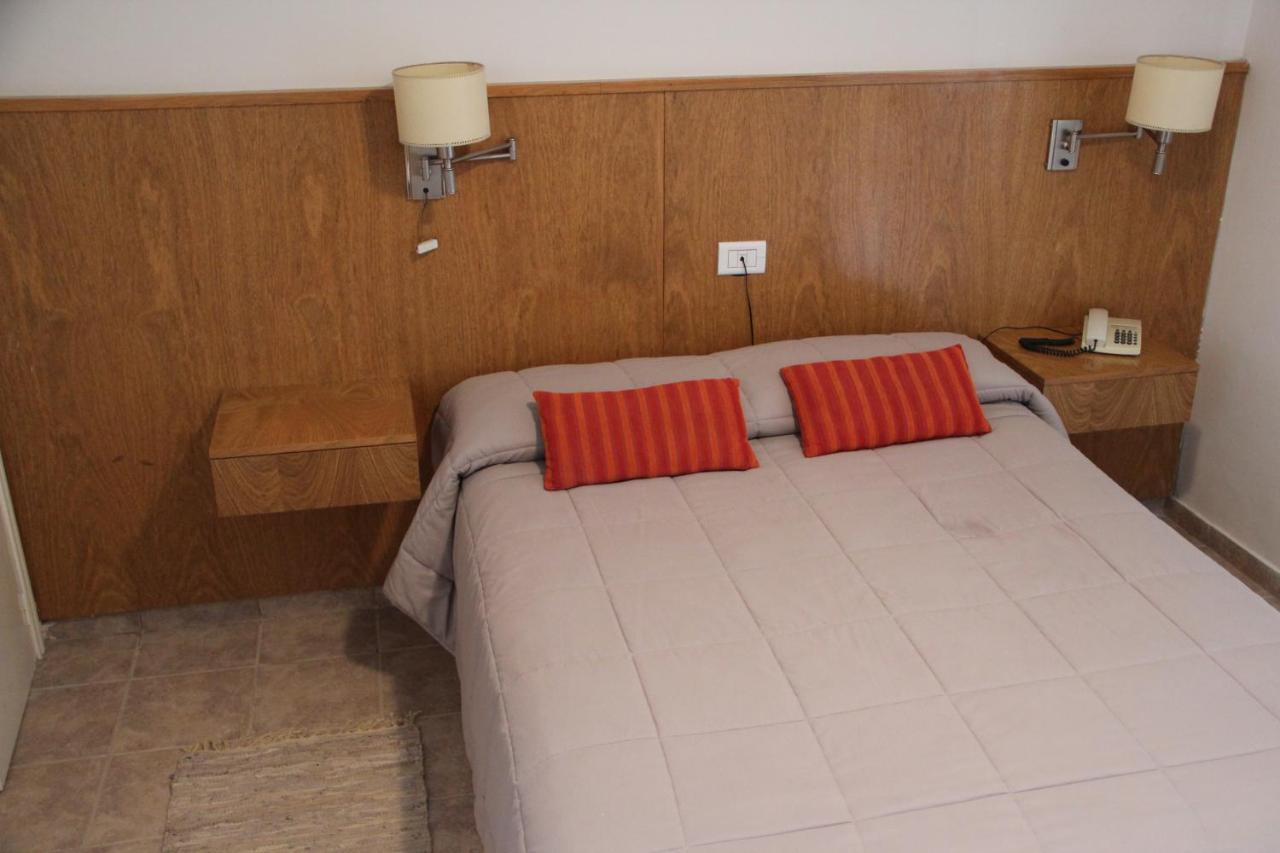 Motel A.C.A. Cipolletti Luaran gambar